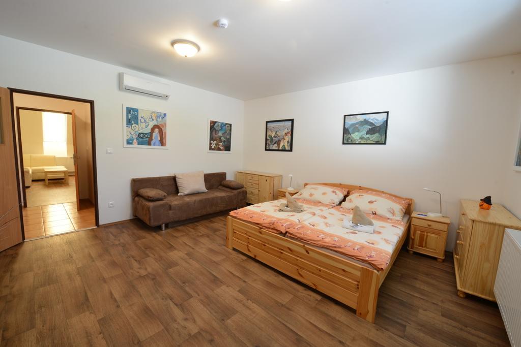 Apartament Skolici Stredisko Abena S Ubytovanim Ostrawa Zewnętrze zdjęcie