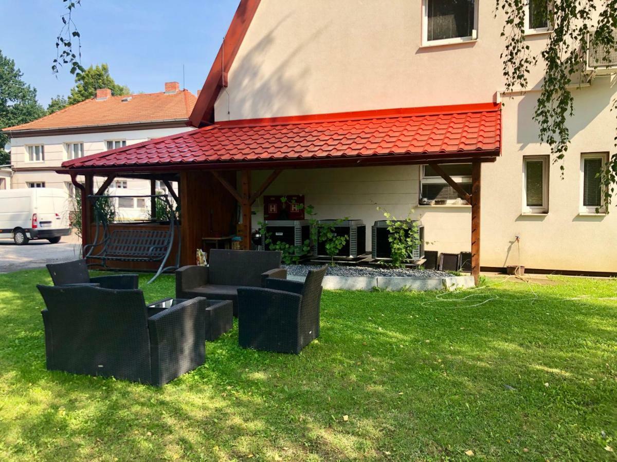Apartament Skolici Stredisko Abena S Ubytovanim Ostrawa Zewnętrze zdjęcie
